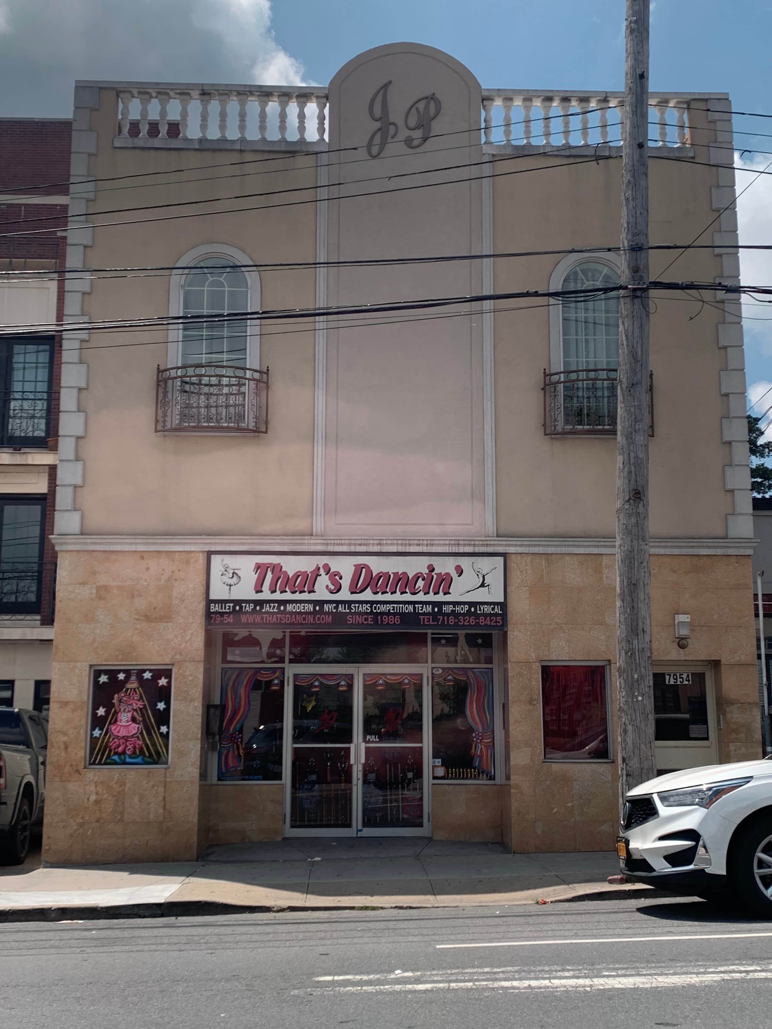 Exterior of That’s Dancin’ studio in Middle Village